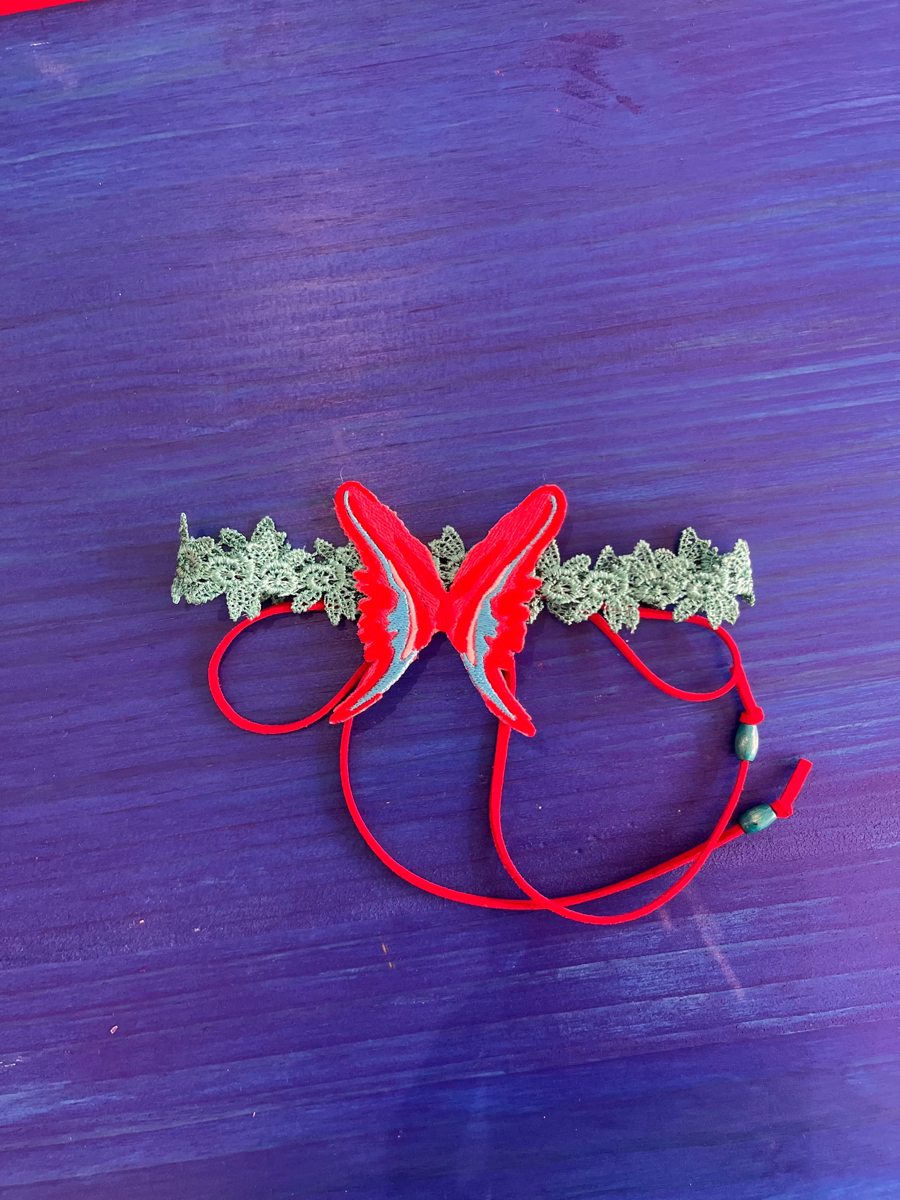 Green flower choker