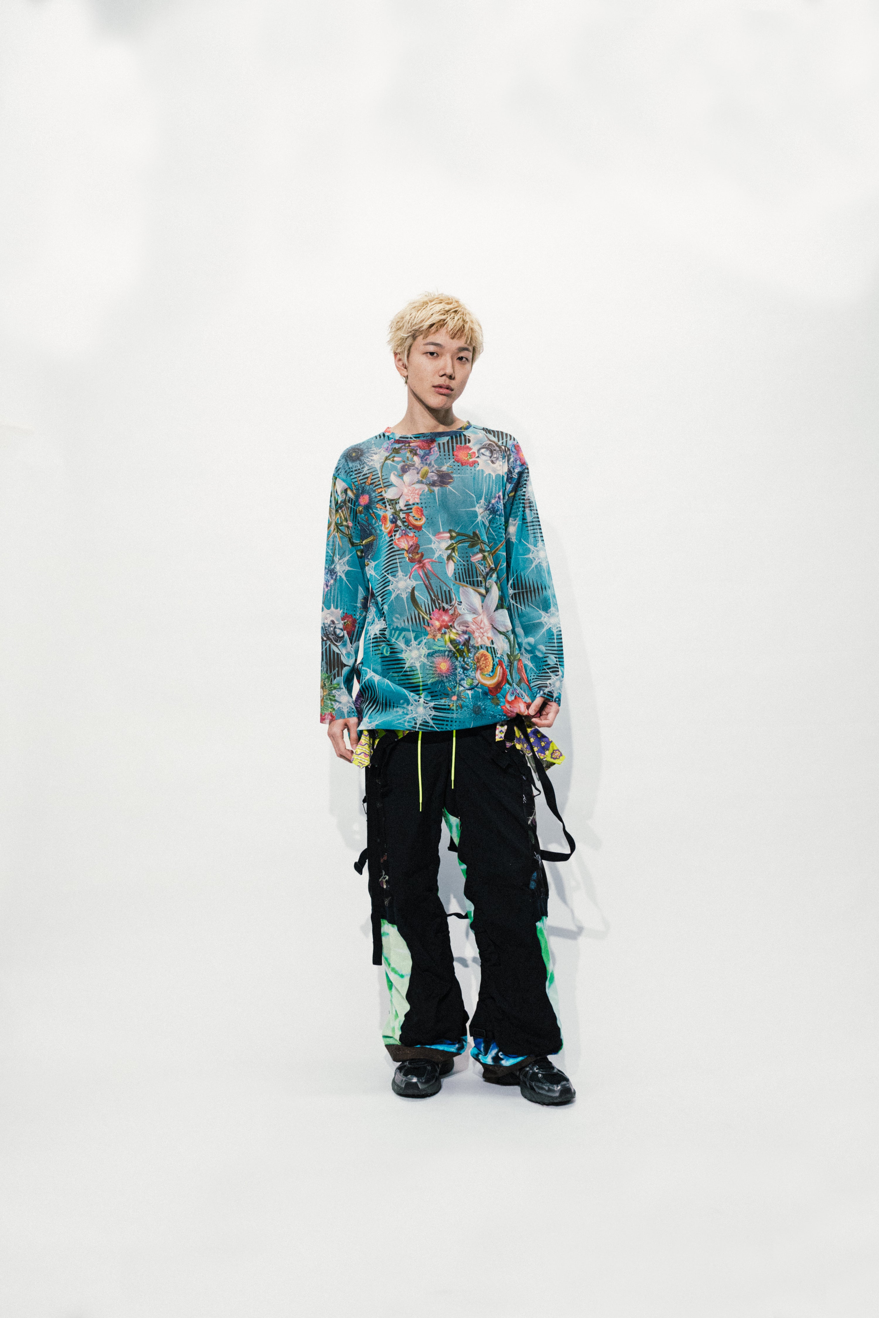 GALACTIC GARDEN Tops